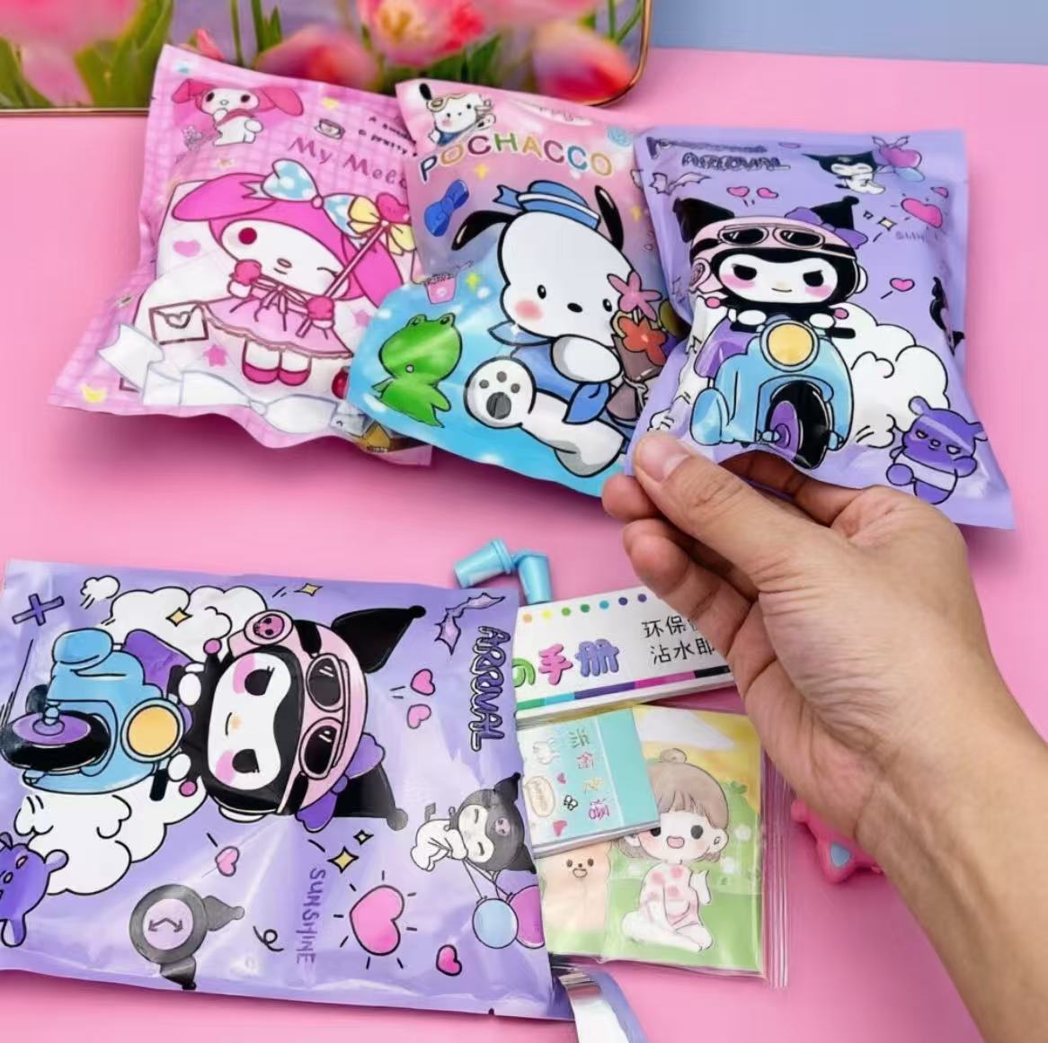 Kawaii Cartoon Mystery Blind B - مراجعة Stationery Warehouse وسعره